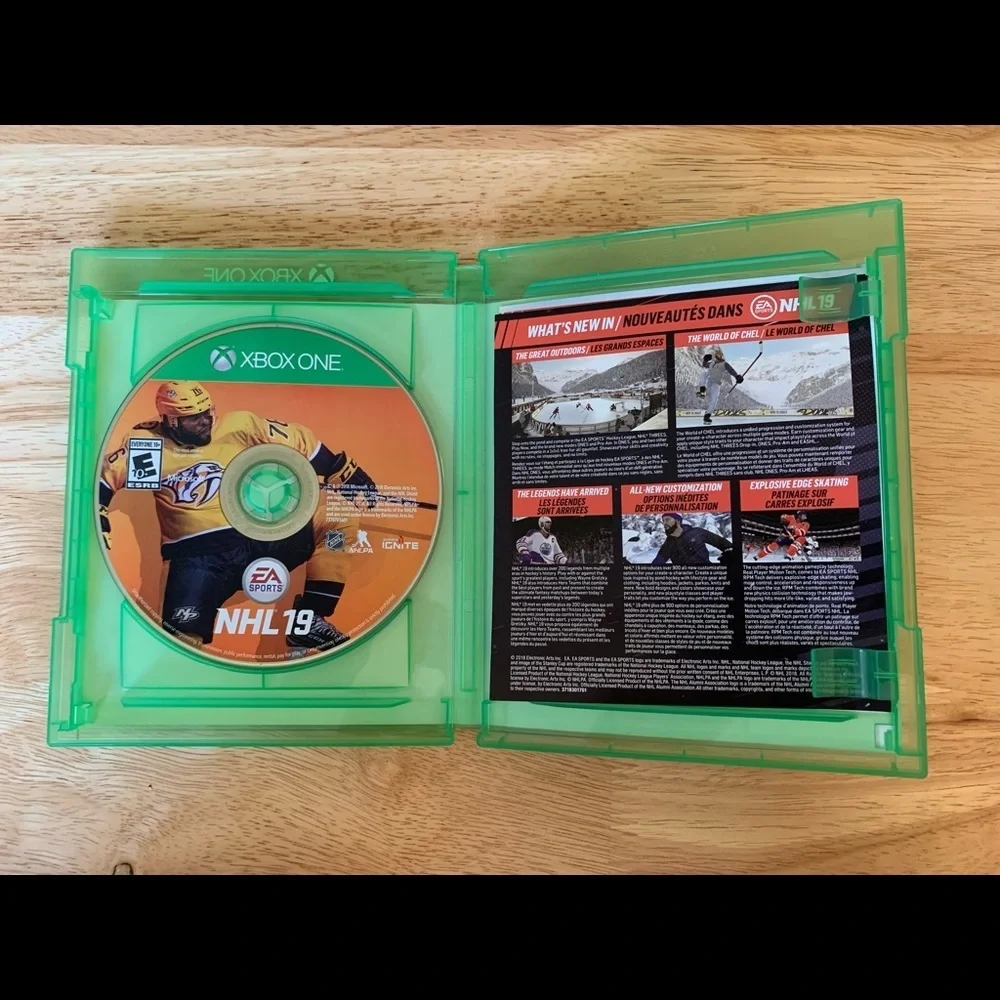 Lot of 2 Xbox One video games NHL 19 and Madden 20